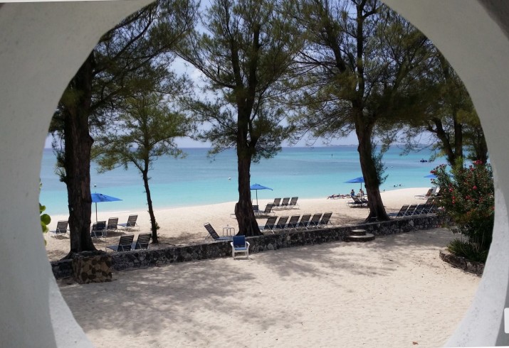 Hello Cayman Vacation Rentals