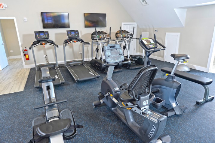 Silver Thatch Guest Services