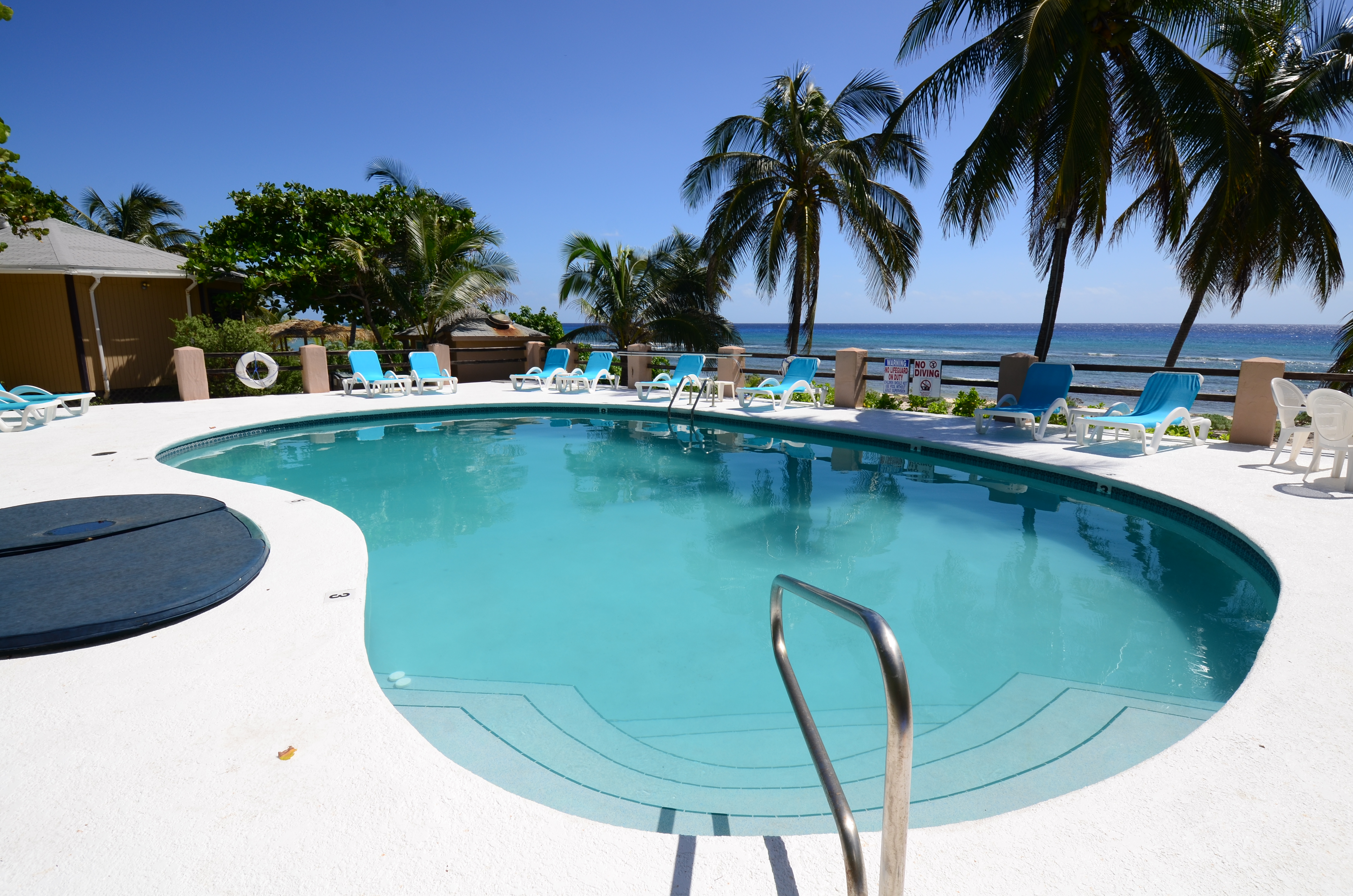 Caribbean Journal showcases 5 Best All Inclusive Resorts in the Cayman